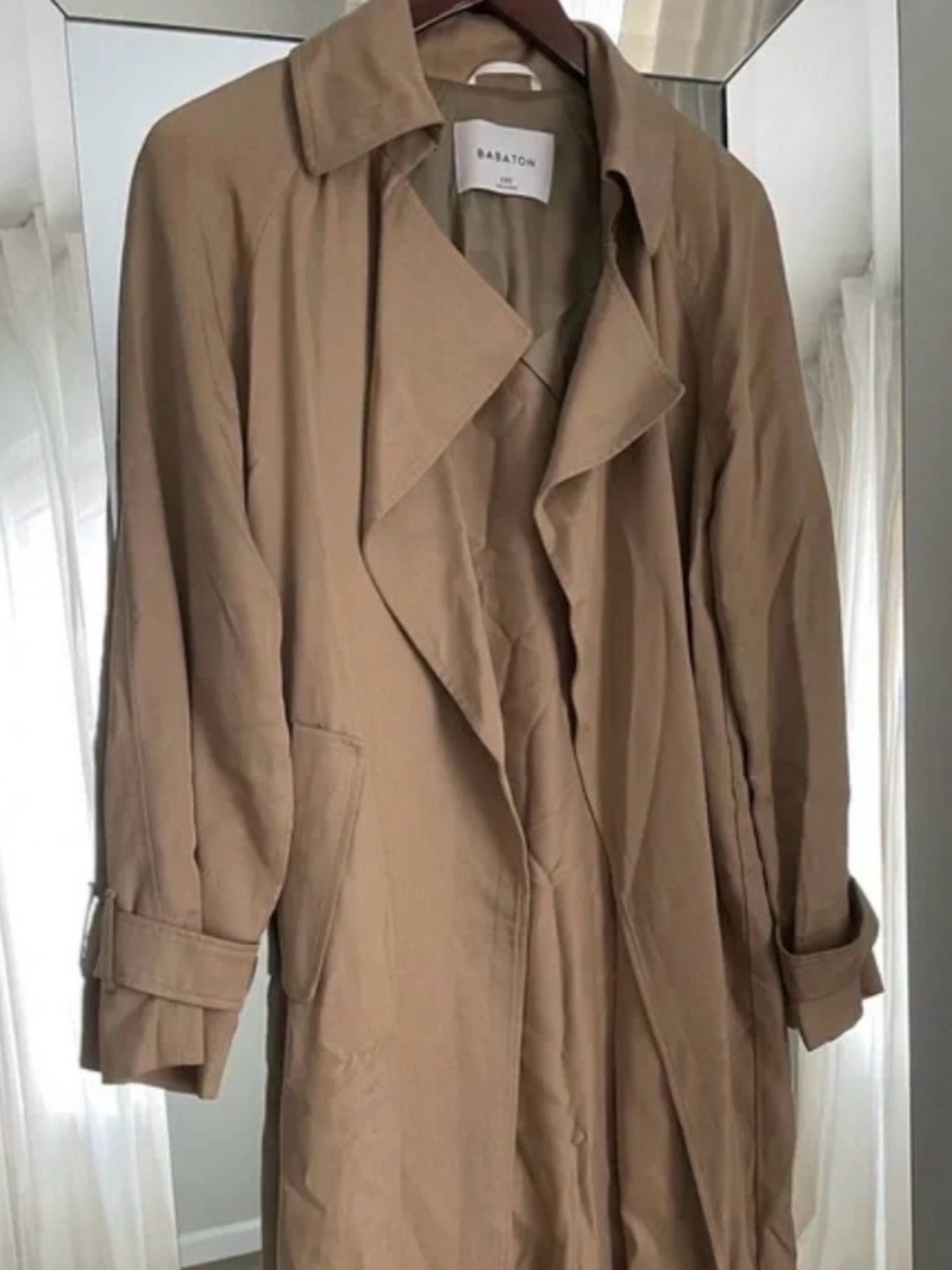 Aritzia Babaton Lawson Trench Coat - size M - Picture 3 of 4
